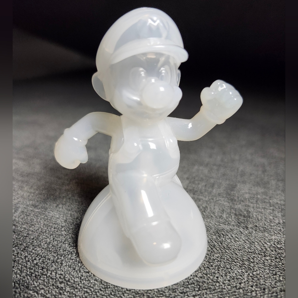 2017 McDonald's Nintendo Super Mario Invincible Mario LED Light Up 3 1/4" Tall